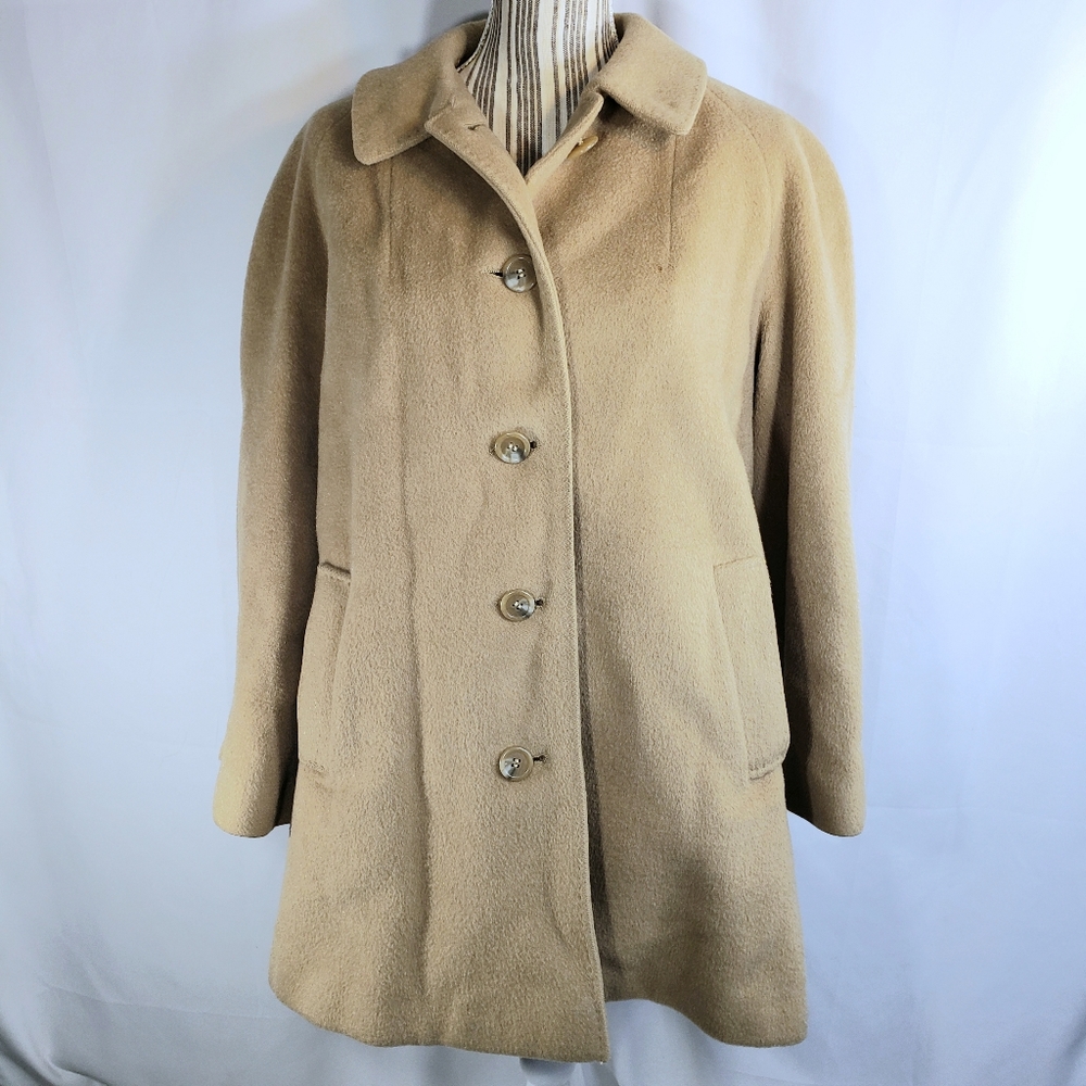 New England Classics Vintage Tan Wool Coat Size Medium/Large